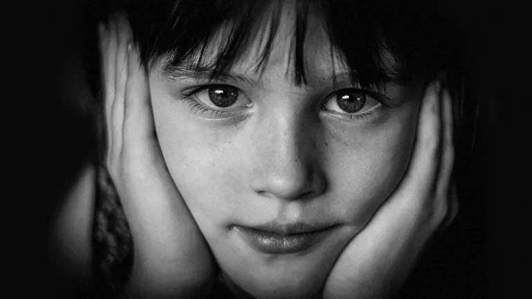 ung med trist udtryk