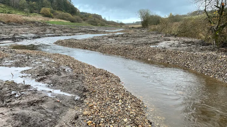 Bredkær Bæk er blevet genslynget