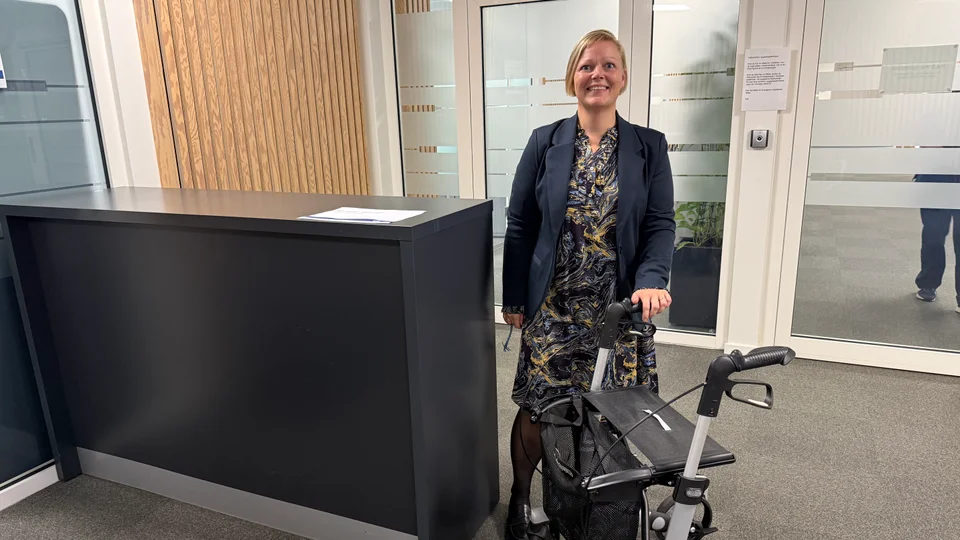 Nu bliver det nemmere at få fat i hjælpemidler som for eksempel en rollator.
